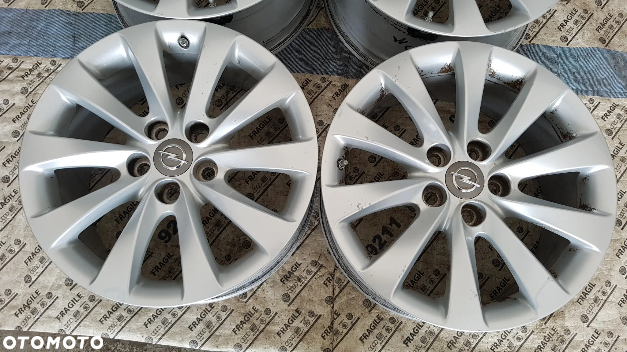 FELGI ALU OPEL INSYGNIA 8JX18 IS42 5X120 CZUJNIKI TMPS - 3