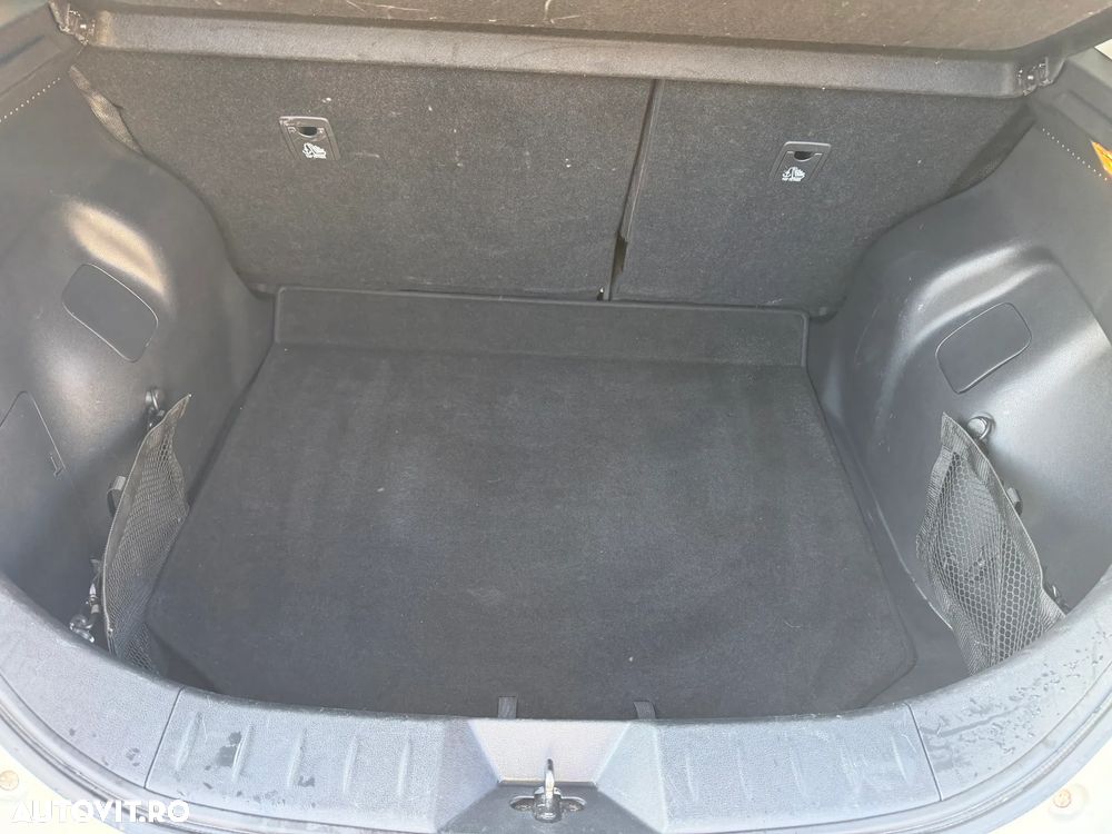 Nissan LEAF 40 kWh N-Connecta - 13