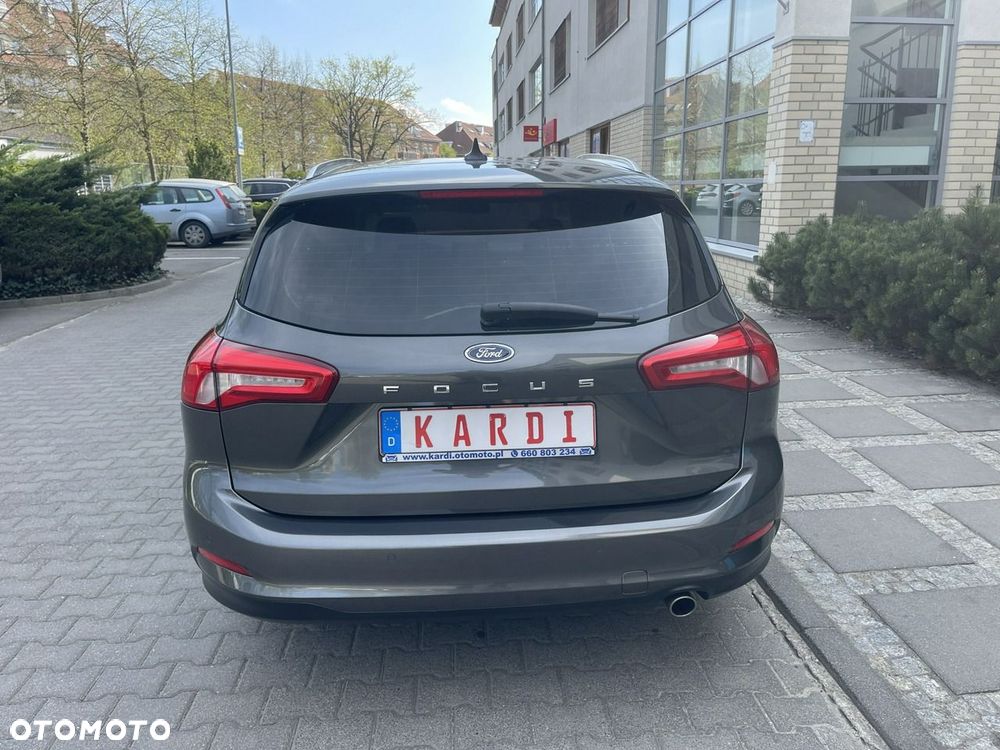 Ford Focus - 8