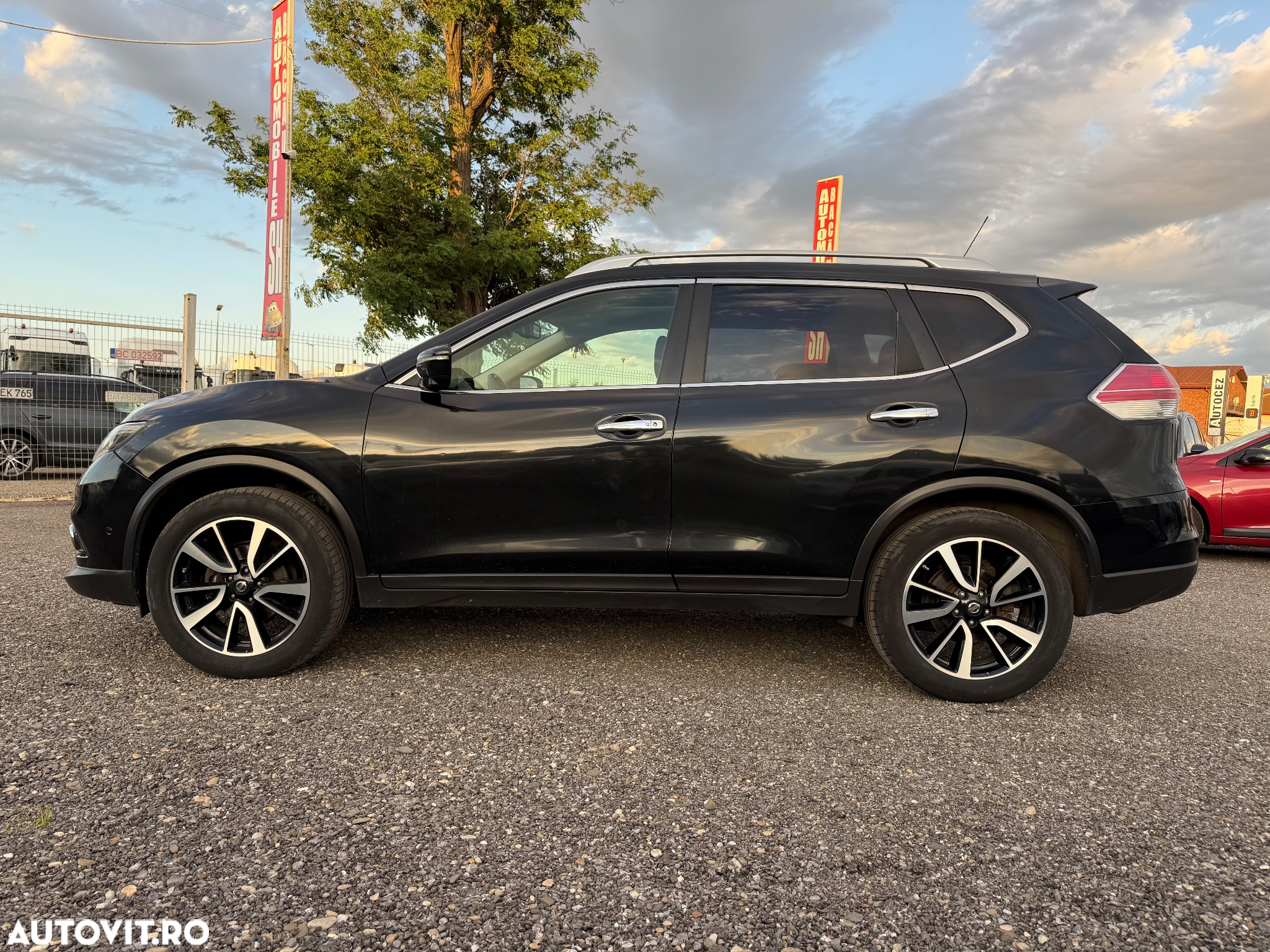 Nissan X-Trail 1.6 dCi ALL-MODE 4x4i Tekna - 5