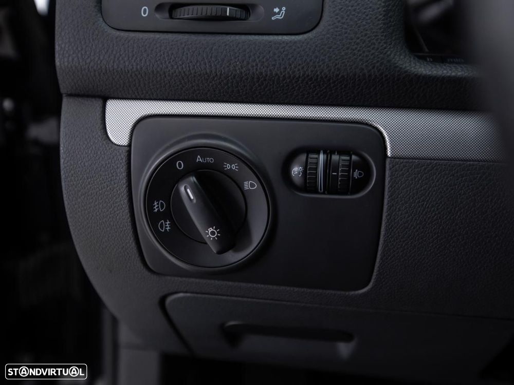 VW Golf Variant - 13