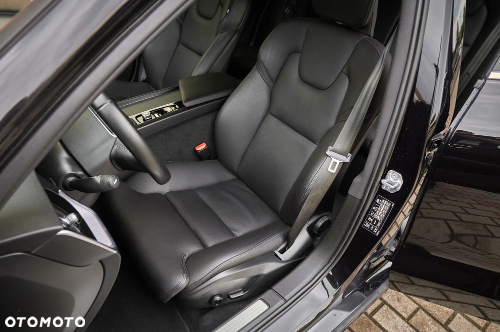 Volvo V60 D3 Momentum Pro - 28