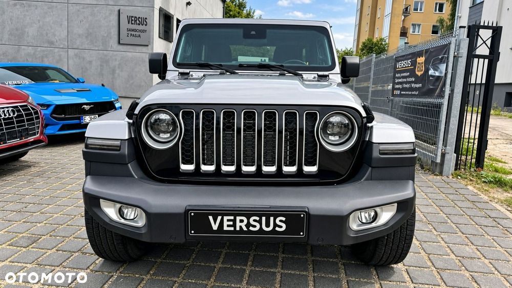 Jeep Wrangler - 2
