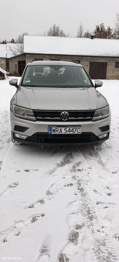 Volkswagen Tiguan - 1