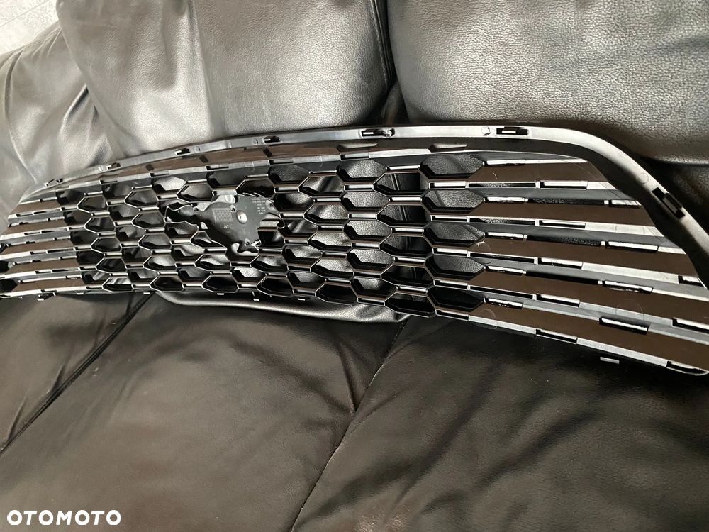 Grill Ford Mustang 18- - 8