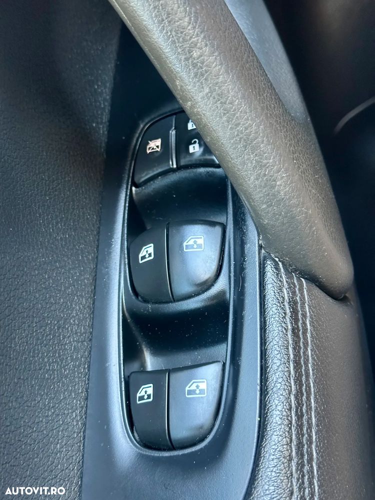 Nissan Qashqai - 24