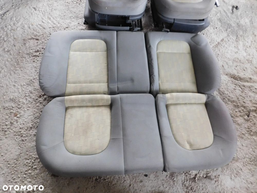 fotele przód  SKODA FABIA I HB komplet - 2