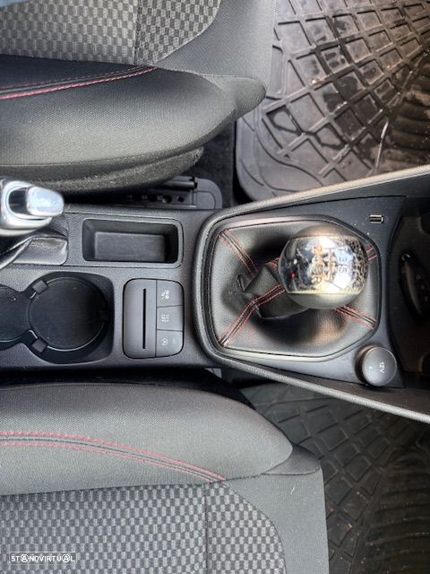 Ford Fiesta 1.0 EcoBoost ST-Line - 14