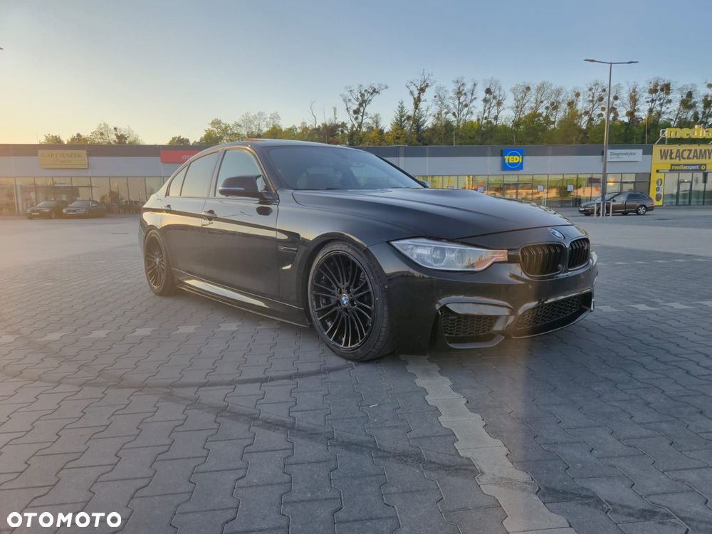 BMW Seria 3 335i xDrive Edition Sport - 19