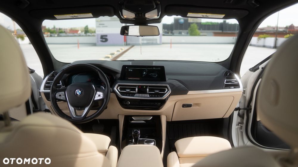 BMW X3 xDrive30i Luxury Line - 16