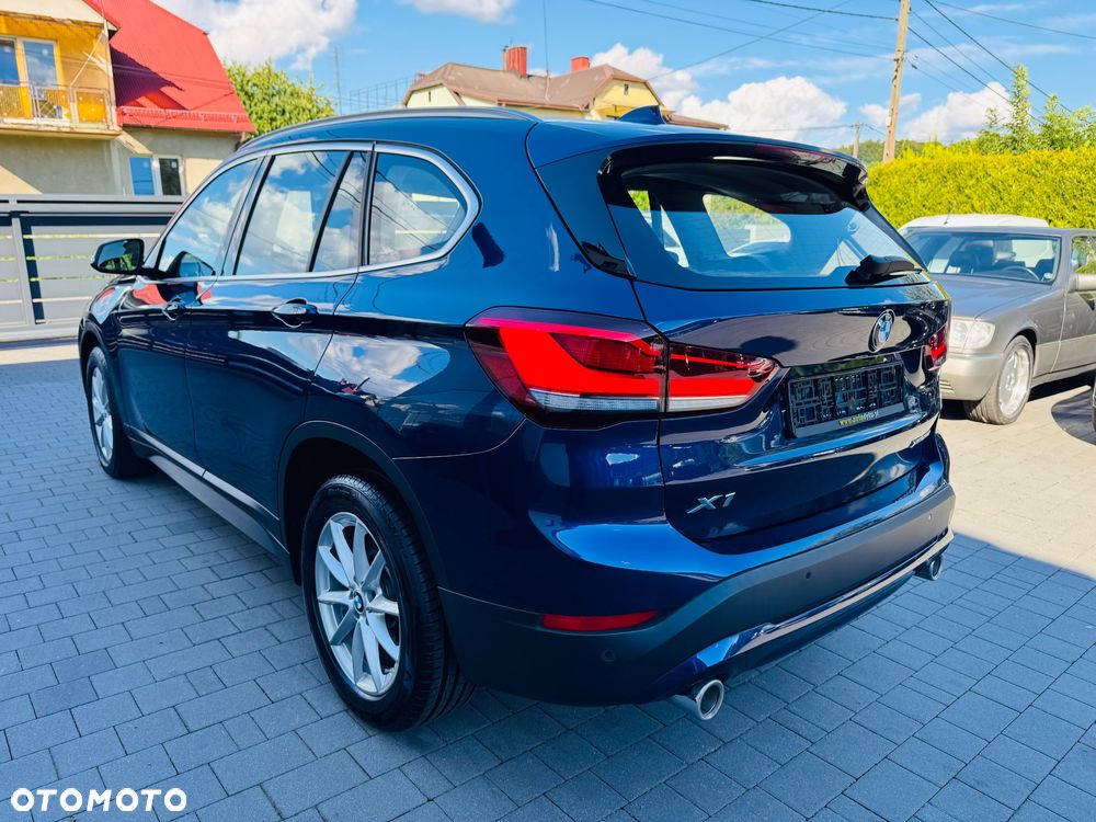 BMW X1 xDrive20i Advantage sport - 8