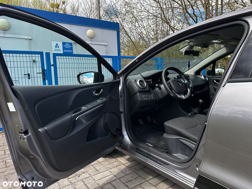 Renault Clio 1.2 16V Limited EU6 - 13