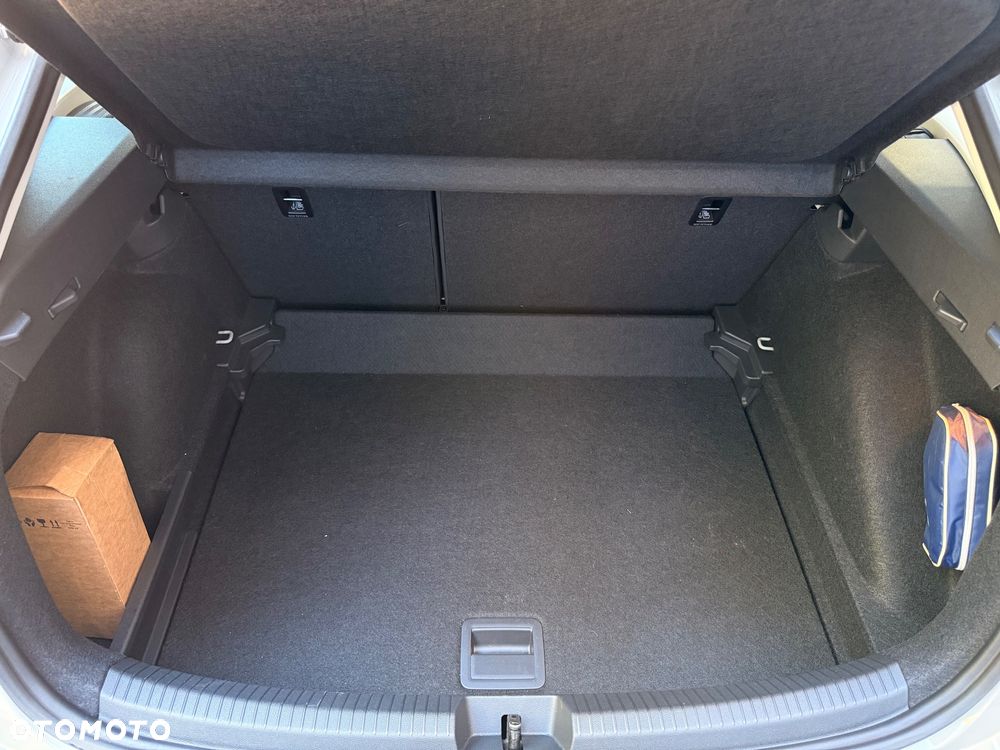 Volkswagen Taigo 1.0 TSI Style DSG - 11