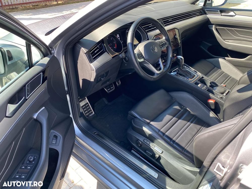 Volkswagen Passat 2.0 TDI DSG 4Mot Highline - 13