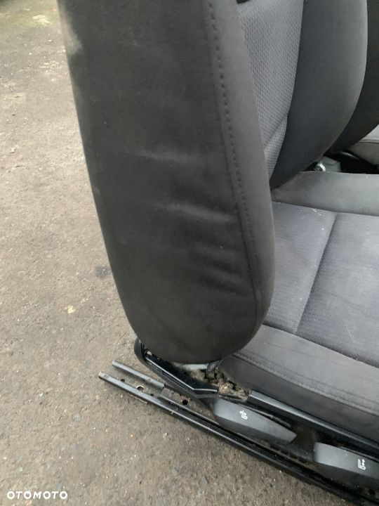 FOTELE PRZEDNIE Z AIRBAG Z BOKU BMW E90 E91 LIFT - 3