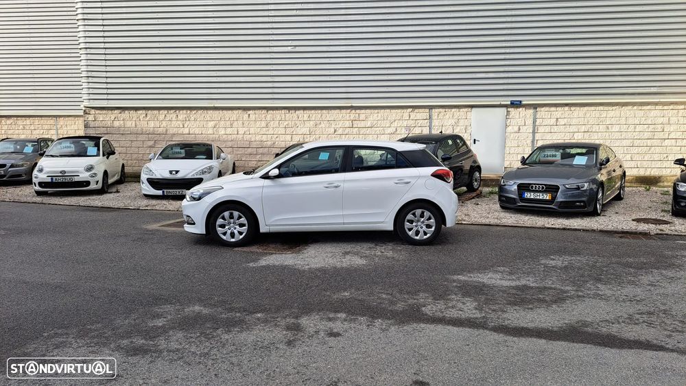 Hyundai i20 1.1 CRDi Access+Bluetooth - 23