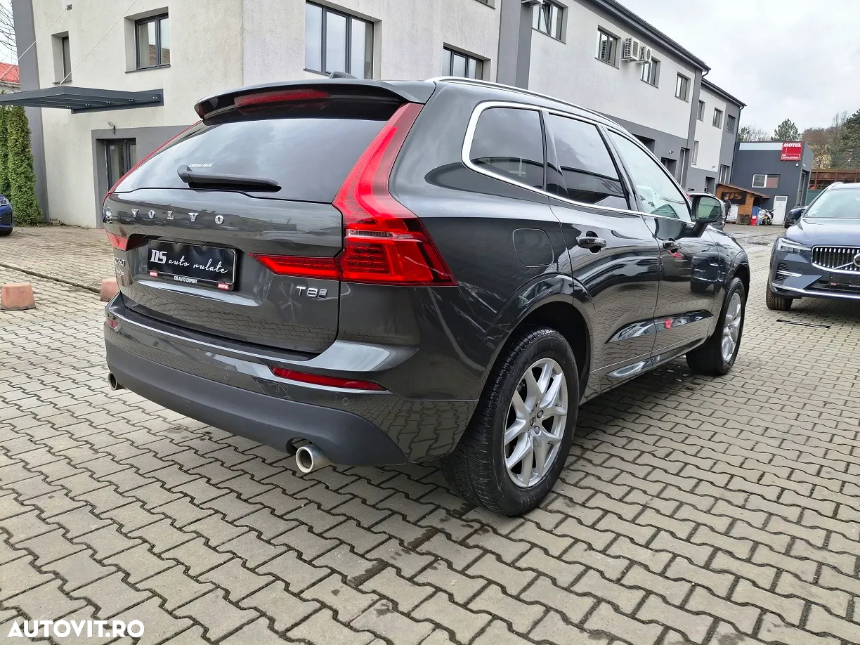 Volvo XC 60 T8 Twin Engine AWD Momentum Pro - 5