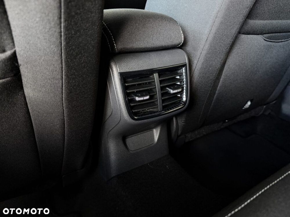 Skoda Fabia 1.0 TSI Monte Carlo - 24