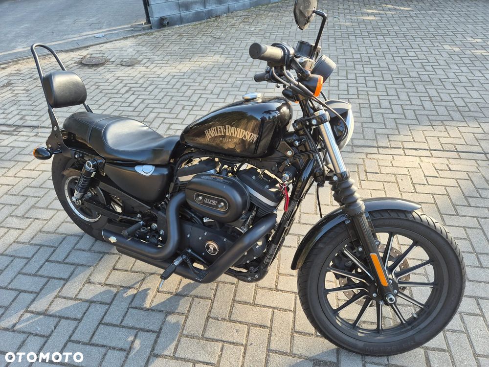 Harley-Davidson Sportster Iron 883 - 1