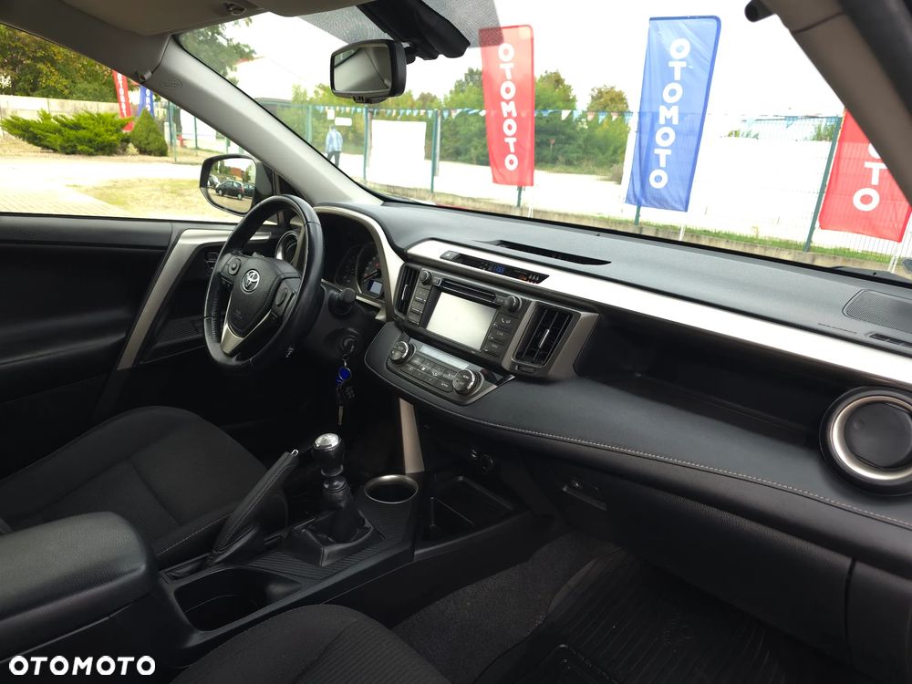 Toyota RAV4 2.0 D-4D Premium - 15