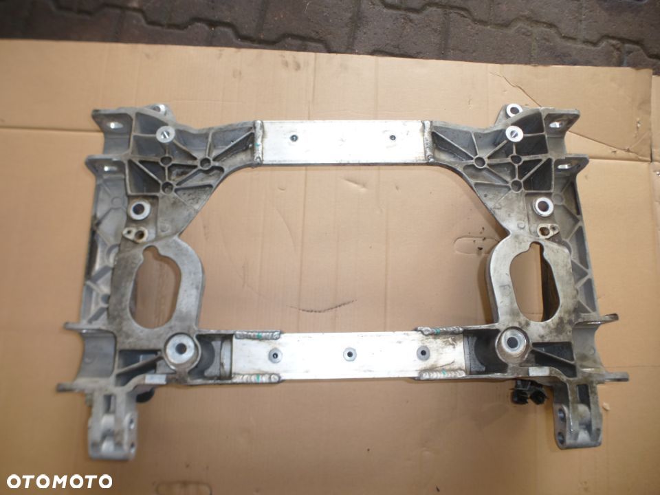 MASERATI LEVANTE WÓZEK SANKI PRZÓD  gwa!!! - 2