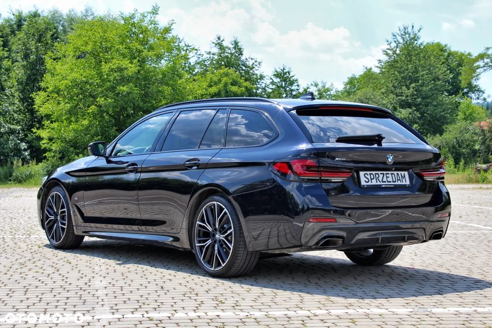 BMW Seria 5 520d xDrive M Sport sport - 12