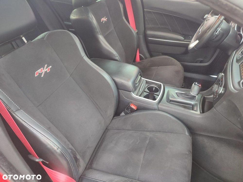 Dodge Charger 5.7 R/T - 12