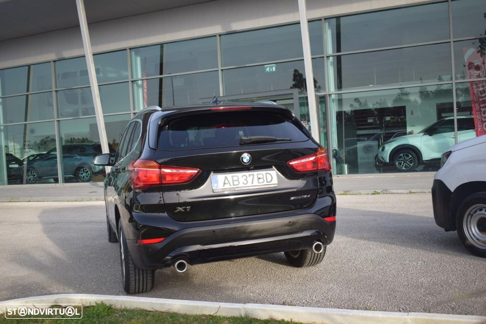 BMW X1 18 d sDrive Auto - 5