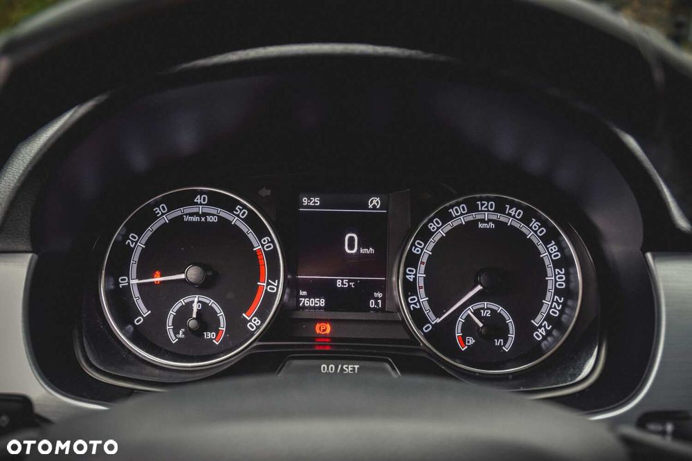 Skoda Fabia 1.0 Ambition - 37