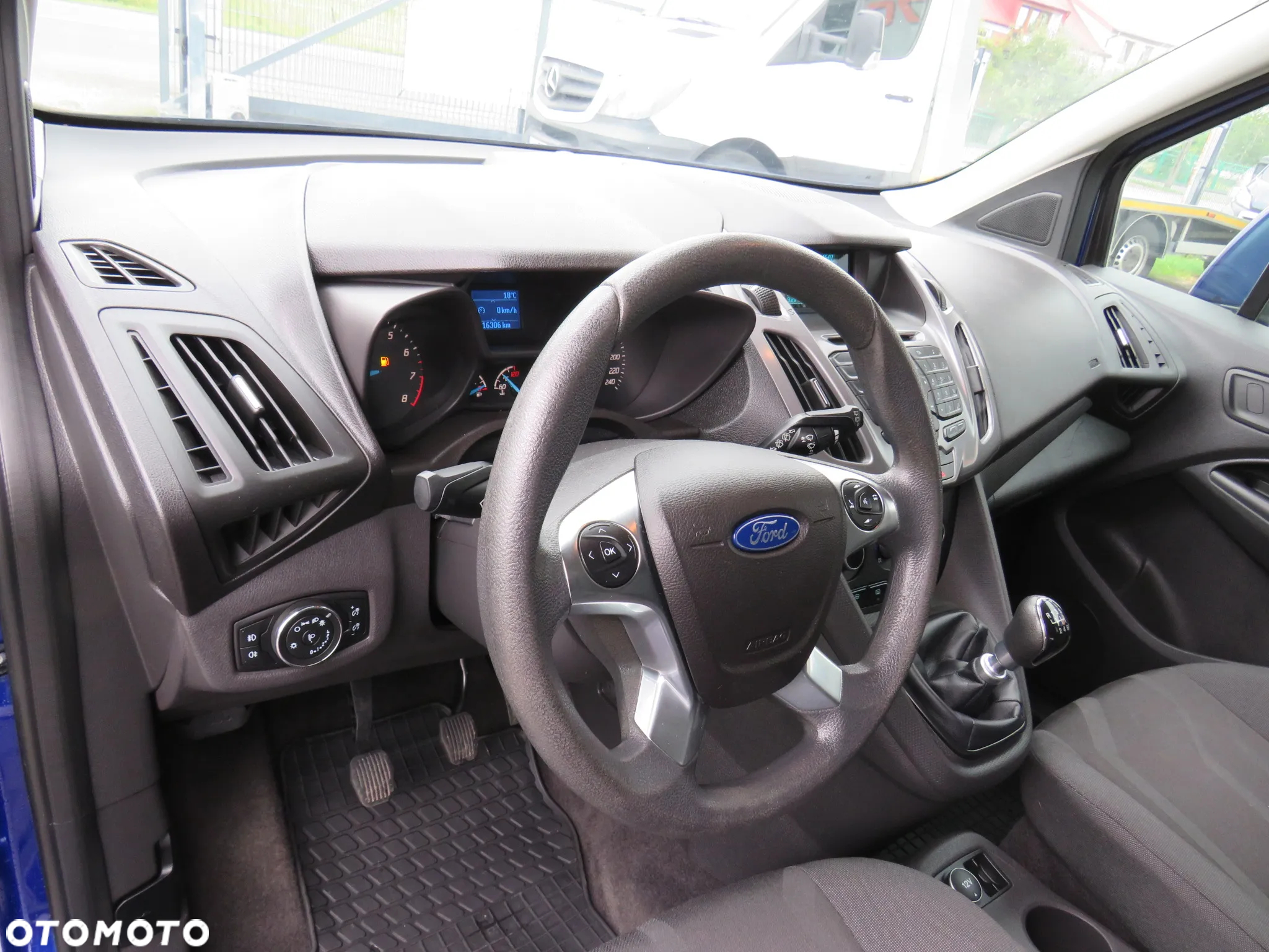 Ford Tourneo Connect 1.0 EcoBoost Start-Stop Trend - 21