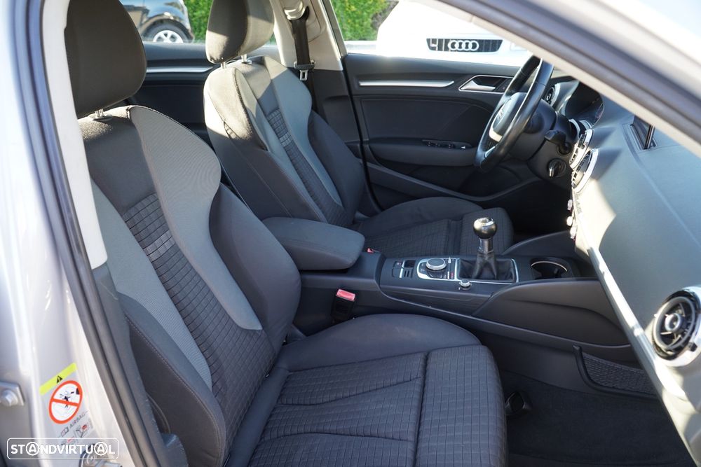 Audi A3 Limousine 2.0 TDI Attraction - 23