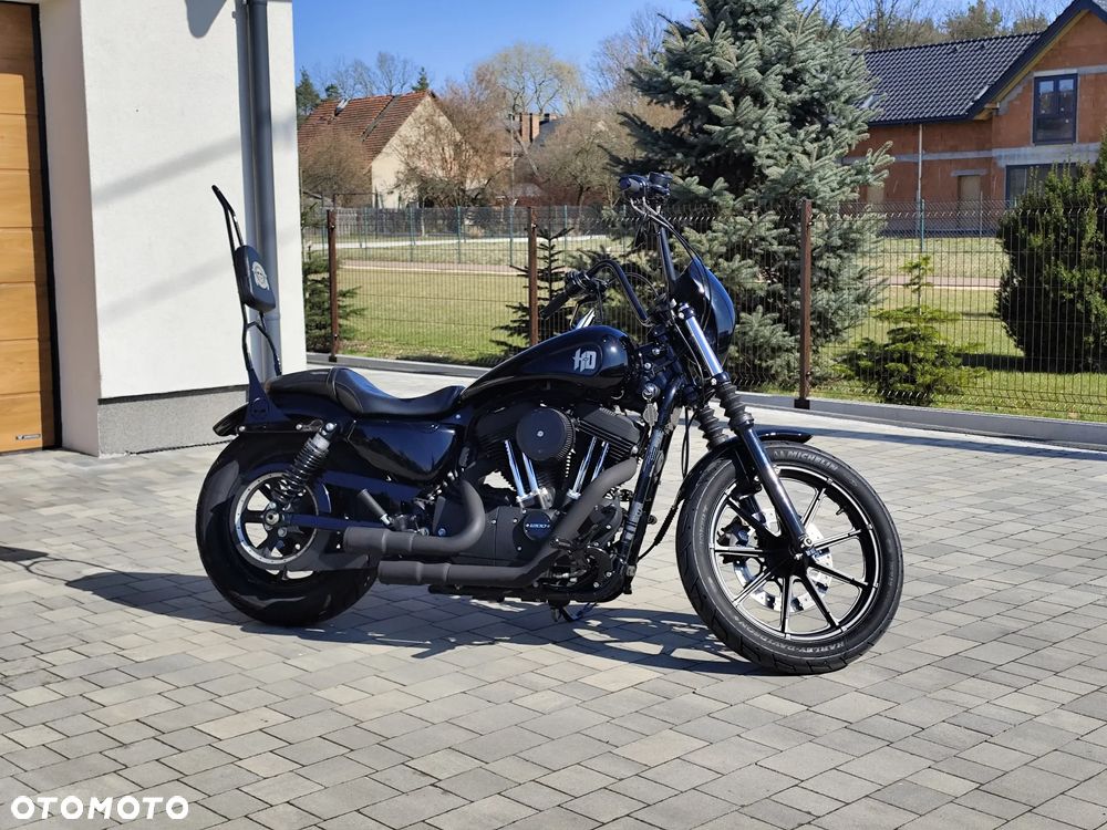 Harley-Davidson Sportster - 1