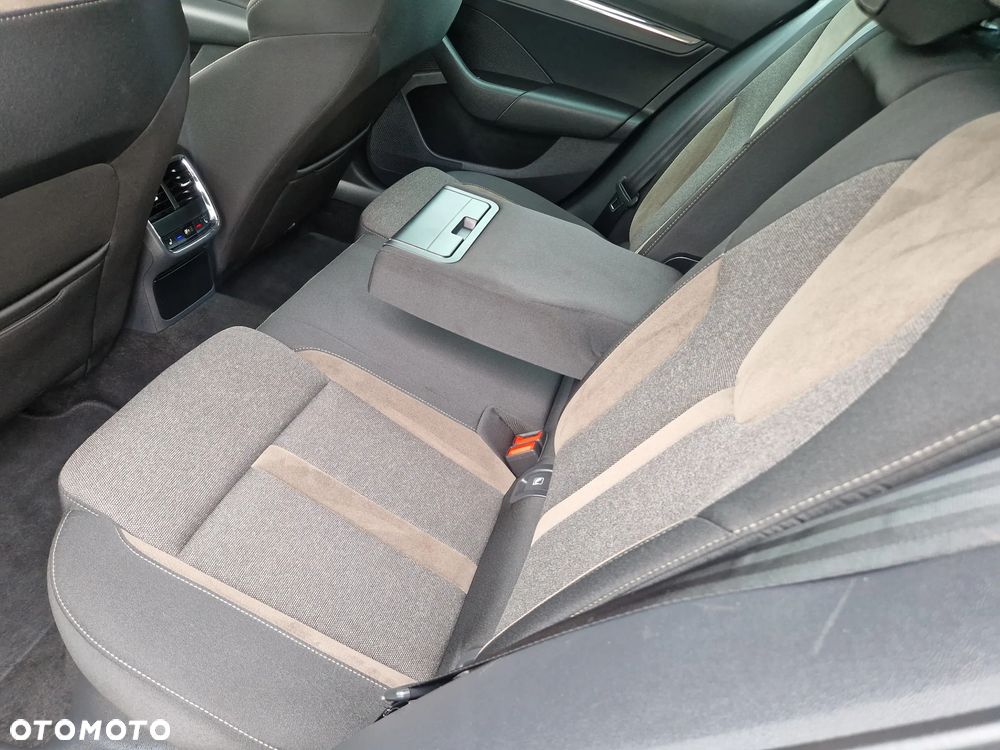 Skoda Octavia 2.0 TDI 4x4 DSG Scout - 8