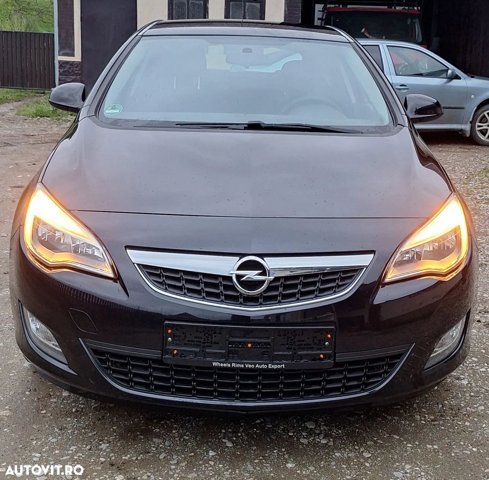Opel Astra 2.0 CDTI - 2