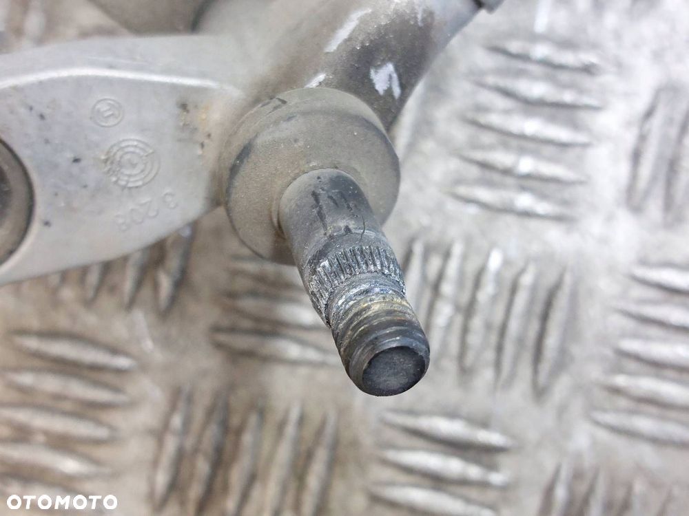 MECHANIZM WYCIERACZEK + SILNICZEK PRZÓD + RAMIONA VOLVO V40 II 31378574 - 2