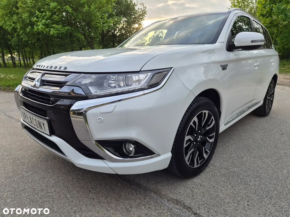 Mitsubishi Outlander - 10