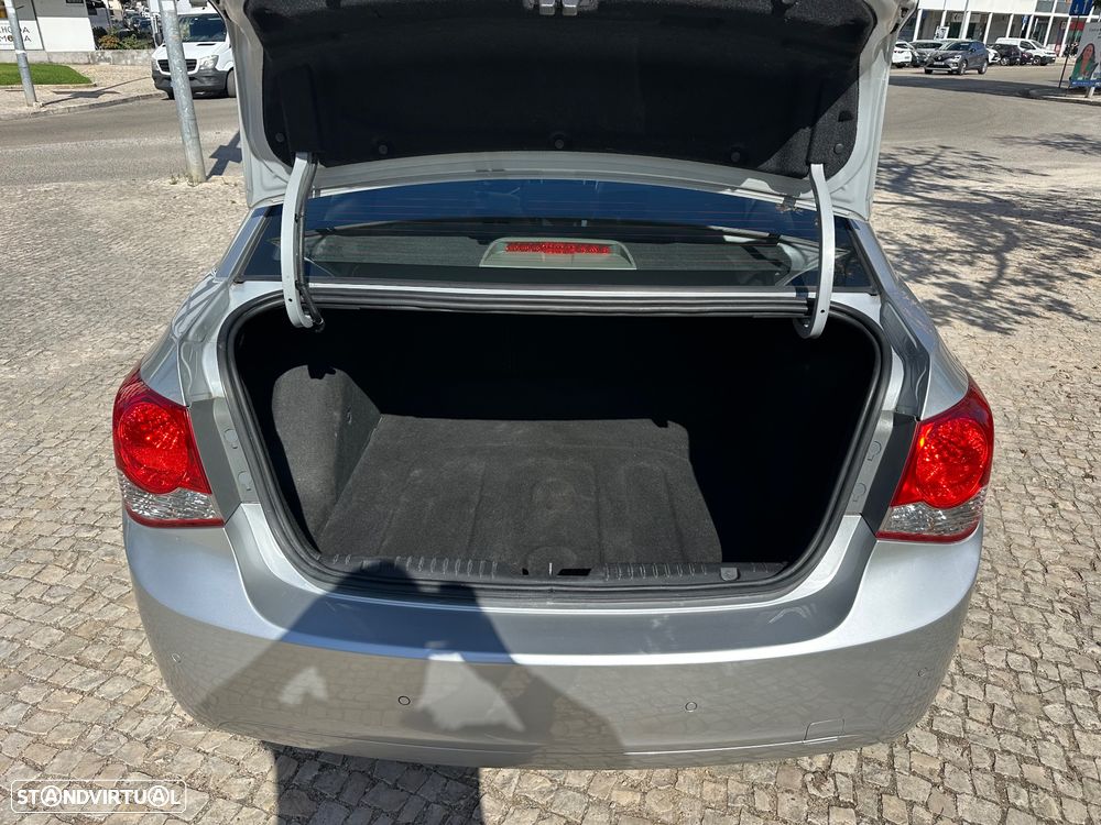 Chevrolet Cruze 2.0 VCDi LT - 25
