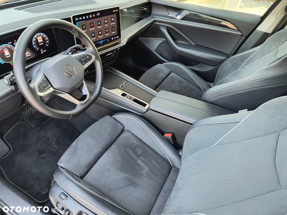 Volkswagen Passat - 13
