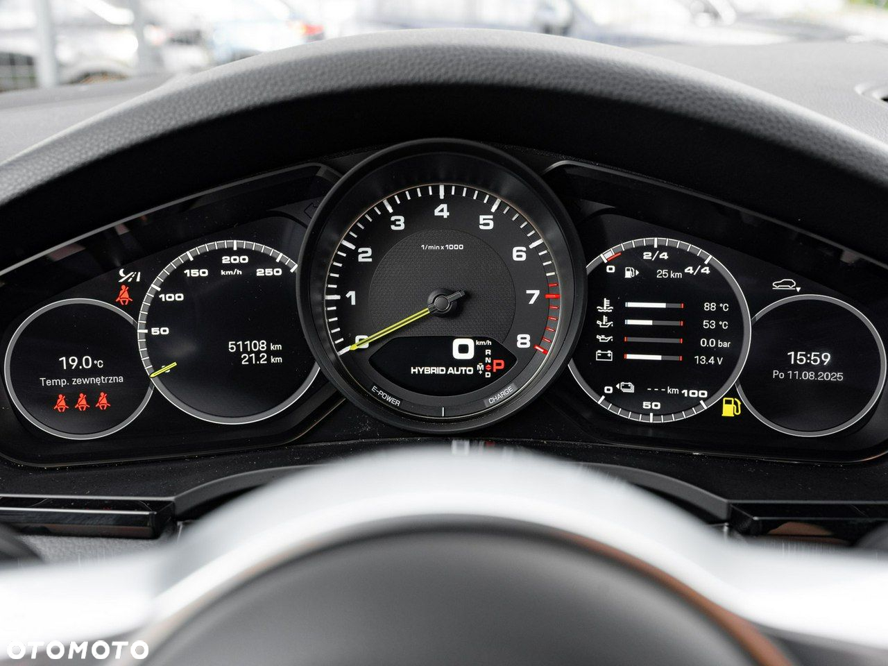 Porsche Cayenne - 16