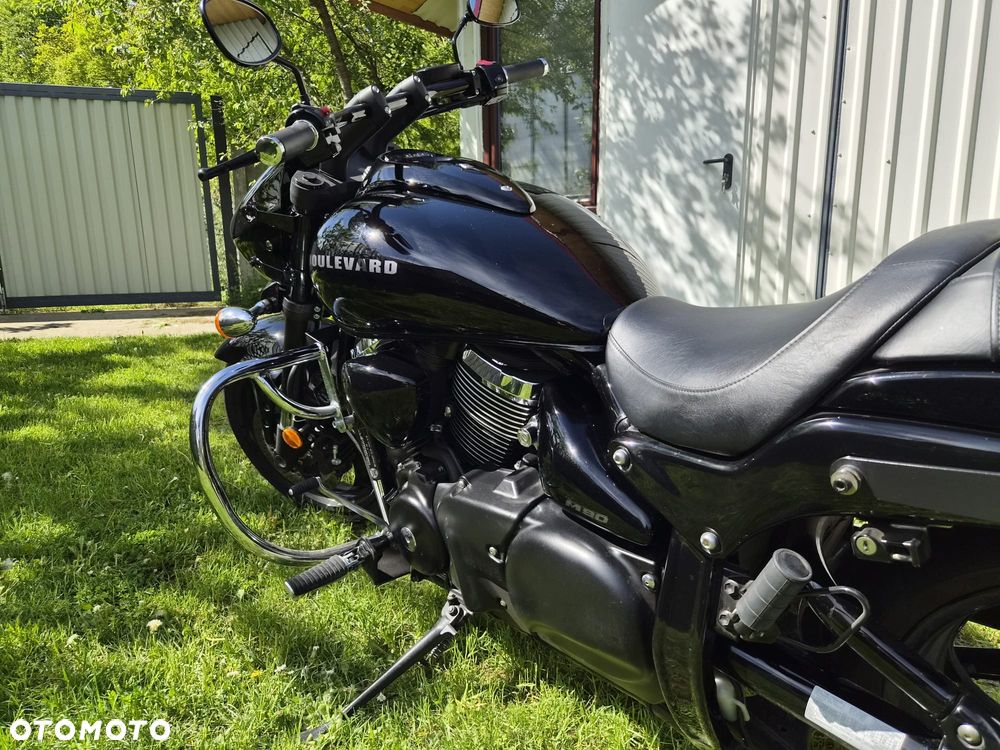 Suzuki Intruder - 8