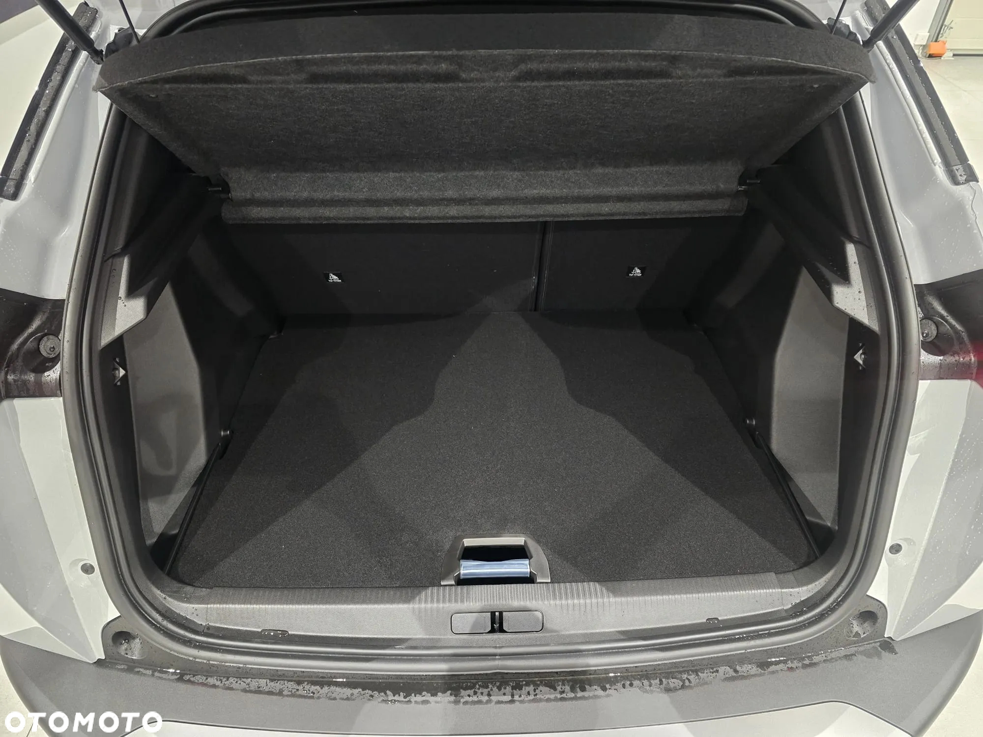 Peugeot 2008 PureTech mHEV Allure e-DCS6 - 14