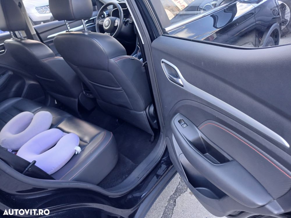 MG ZS 1.0 T-GDi 6AT Exclusive - 11