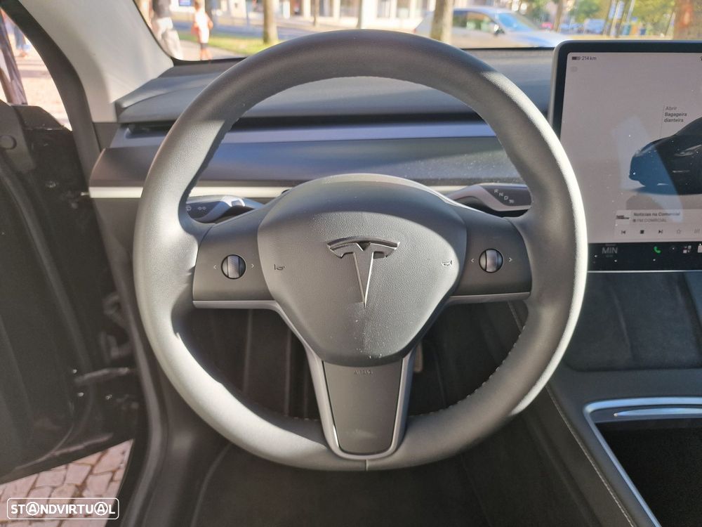 Tesla Model Y Tração Traseira - 28