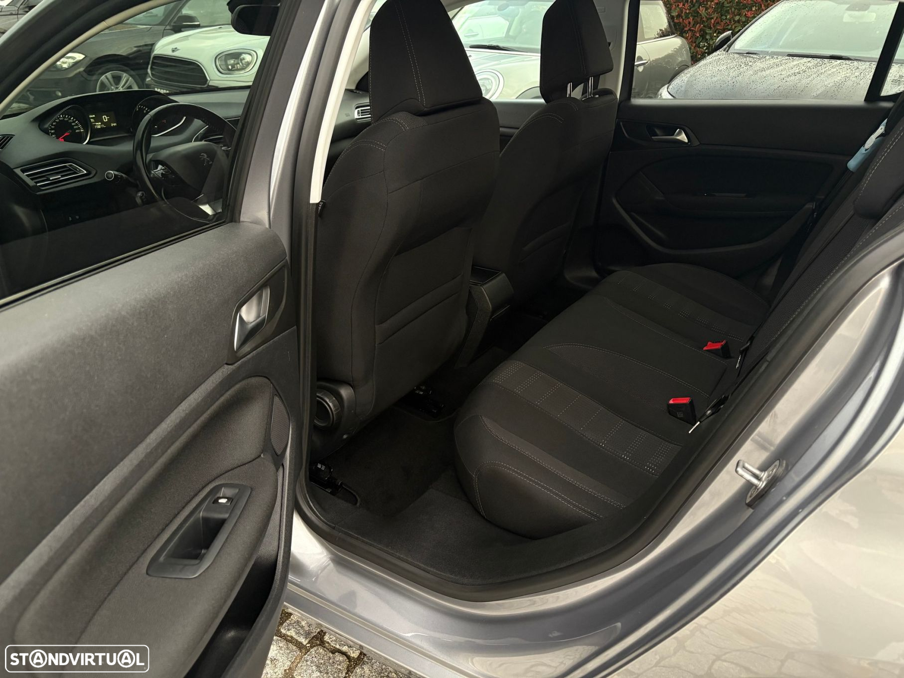 Peugeot 308 1.6 BlueHDi Allure J17 - 33