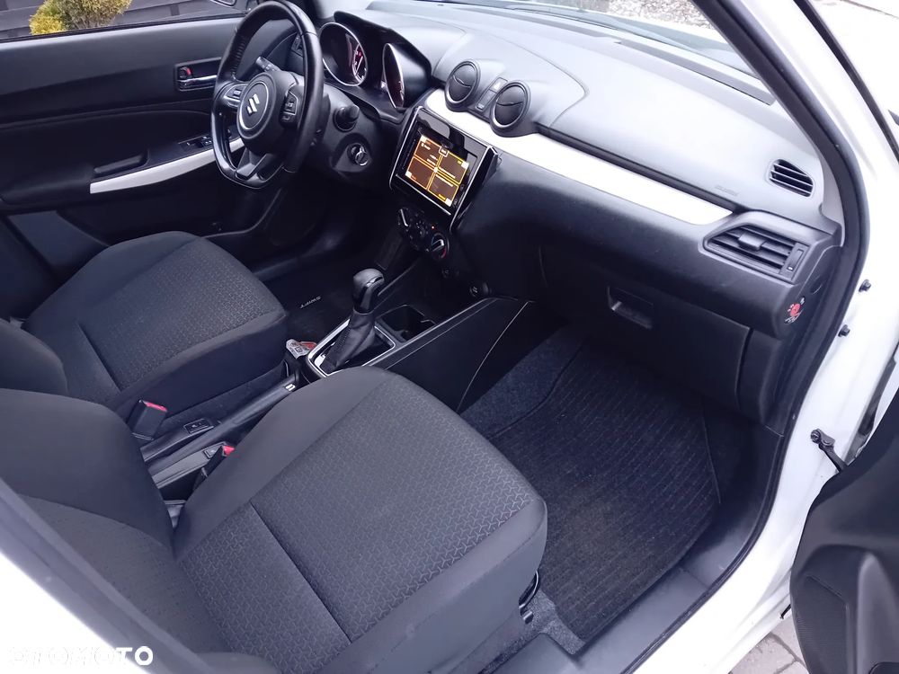 Suzuki Swift 1.2 Dualjet Hybrid CVT Comfort - 35