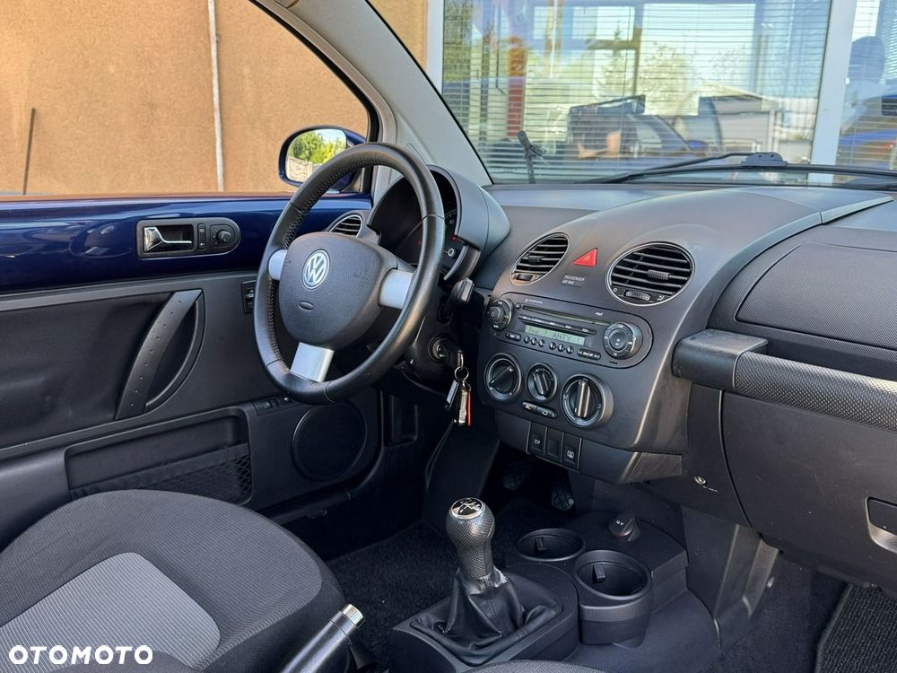 Volkswagen New Beetle 1.6 - 18