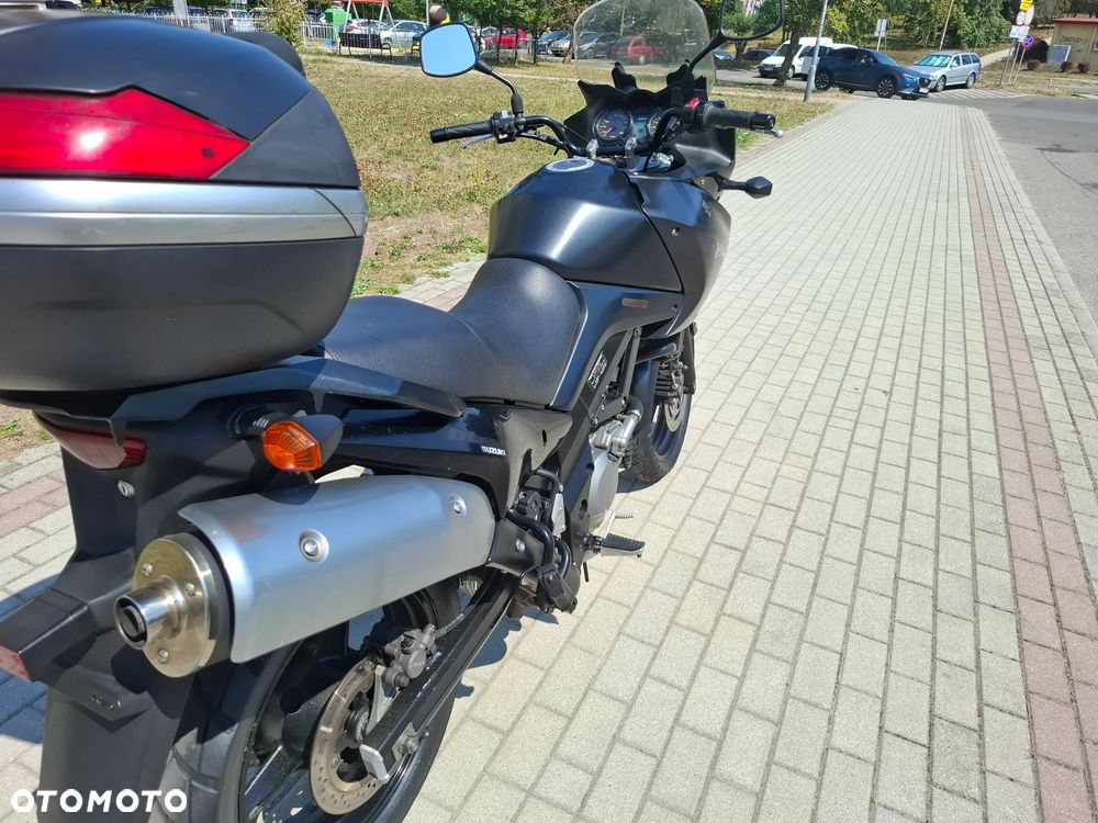 Suzuki V-STROM - 32
