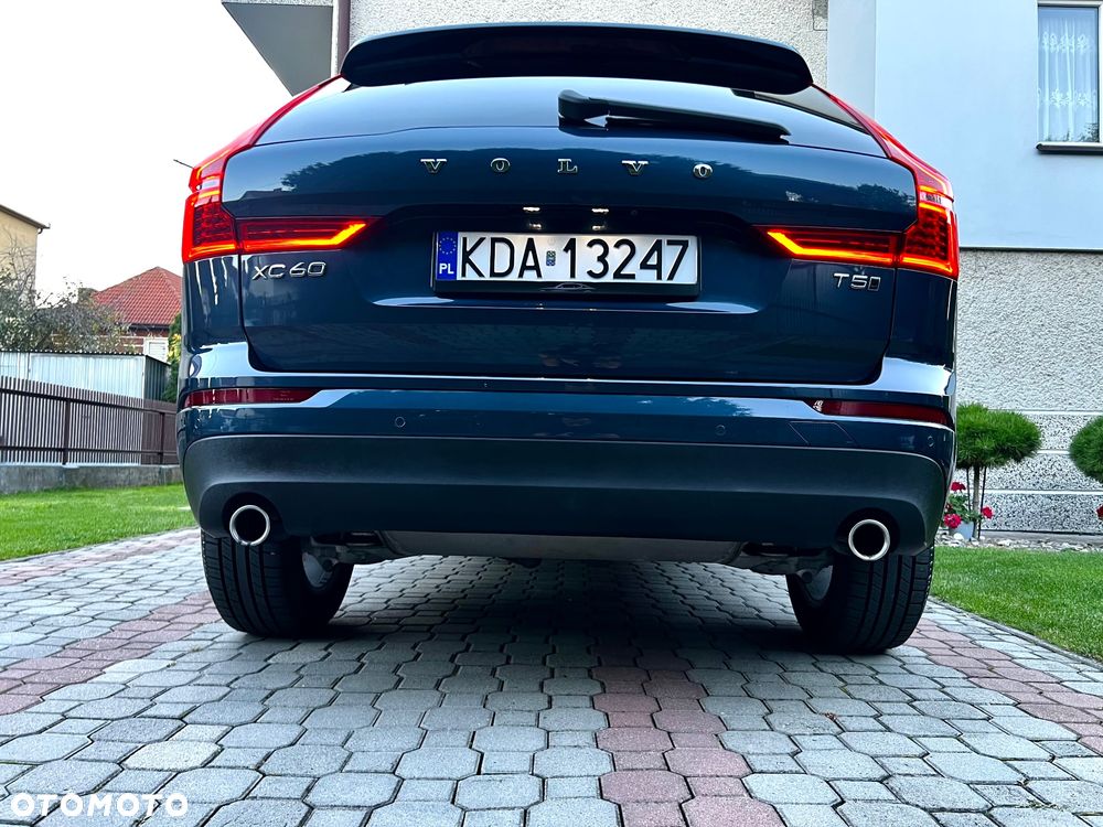 Volvo XC 60 T5 AWD Geartronic Momentum - 26