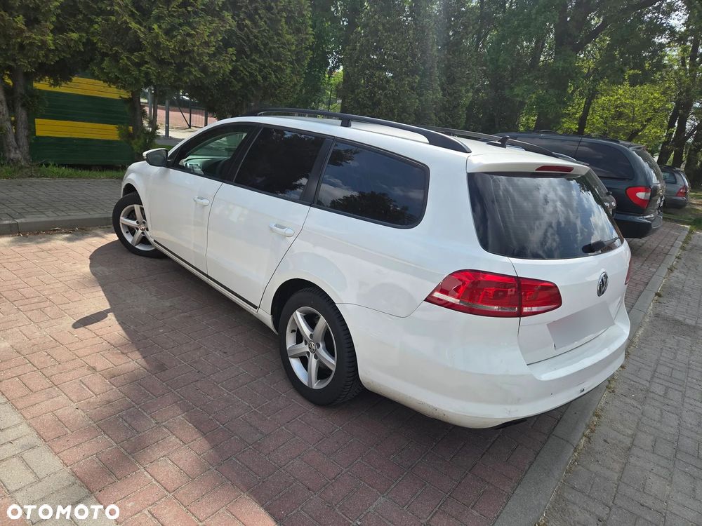 Volkswagen Passat 2.0 TDI Trendline - 4