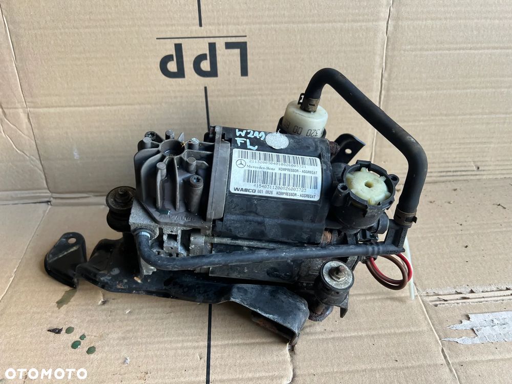Kompresor zawieszenia sprężarka Mercedes E Klasa W211 2.2 CDI Lift kombi A2113200304 - 1